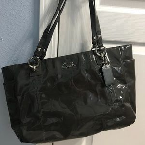 Coach Gallery Patent Leather Lg Shoulder Handbag